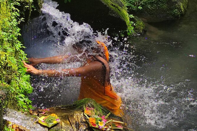 Melukat Purification Ceremony at Mengening Temple - Clothing, Timing, and Important Restrictions