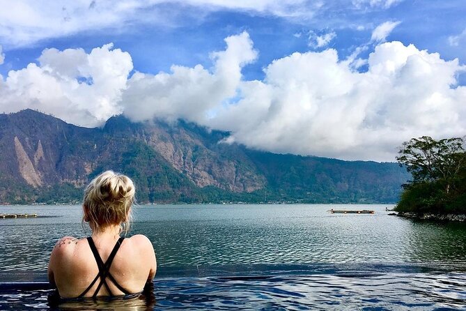 Mount Batur Sunrise Trekking and Natural Hot Spring Tour - Steam holes and the volcanic character of the route
