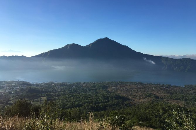 Mount Batur Sunrise Trekking With Local Guide - Breakfast near Mount Batur’s volcanic vents