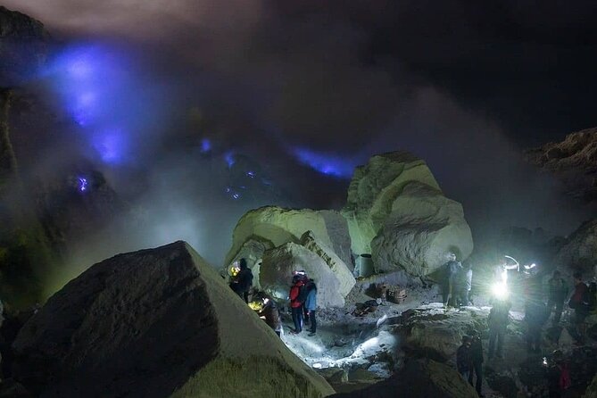 Mount Ijen Volcanic Crater Overnight Trip from Bali - The Mount Ijen night hike