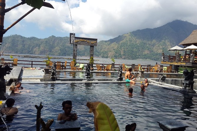 Mt Batur Sunrise, Breakfast & Natural Hot Springs - The 1:00 a.m. pickup and ride from Ubud