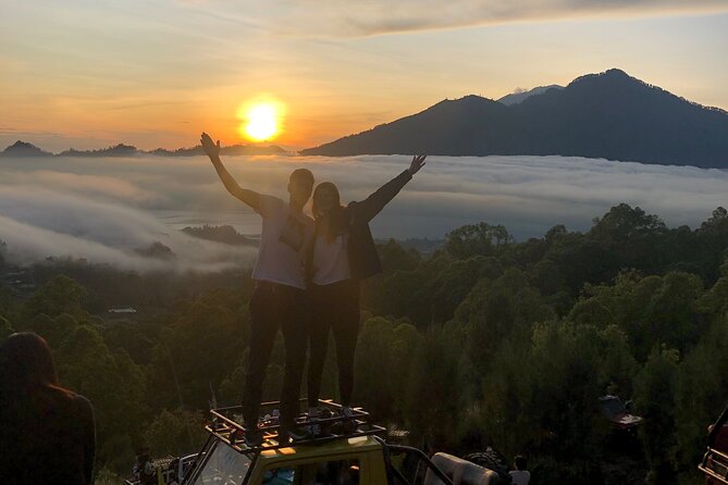 Mt Batur Sunrise Jeep With Breakfast - All Inclusive - Walking the crater rim and descending toward Toya Bungkah