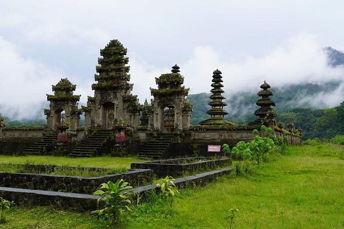 Munduk Twin Lake Jungle Hike, Ulun Danu Temple, & Waterfall - Why Munduk makes a fine escape from busy Bali