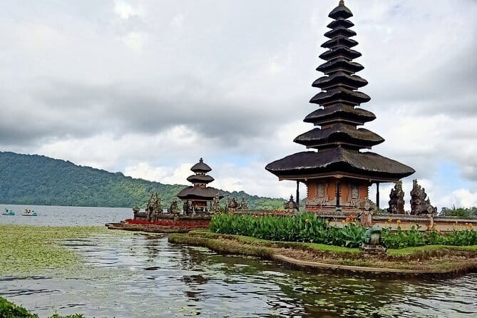 Munduk Twin lake Trekking, Ulun Danu Beratan & Hidden Waterfall - Why this route works for a full day in northern Bali