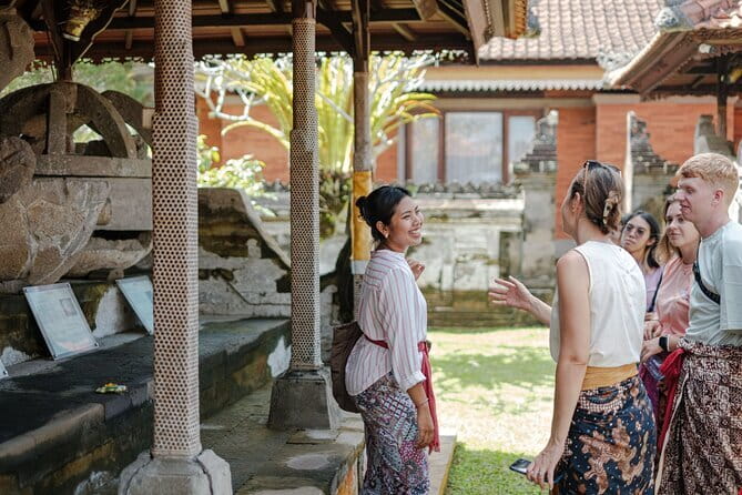 Myth of Pejeng Walking Tour - Timing, Weather, and Physical Effort