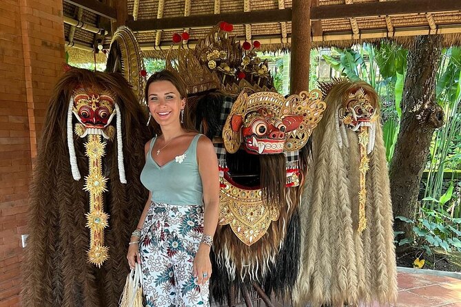 Northern Bali Tour - Private Full Day Tour - All Inclusive - The Handara Iconic Gate photo stop