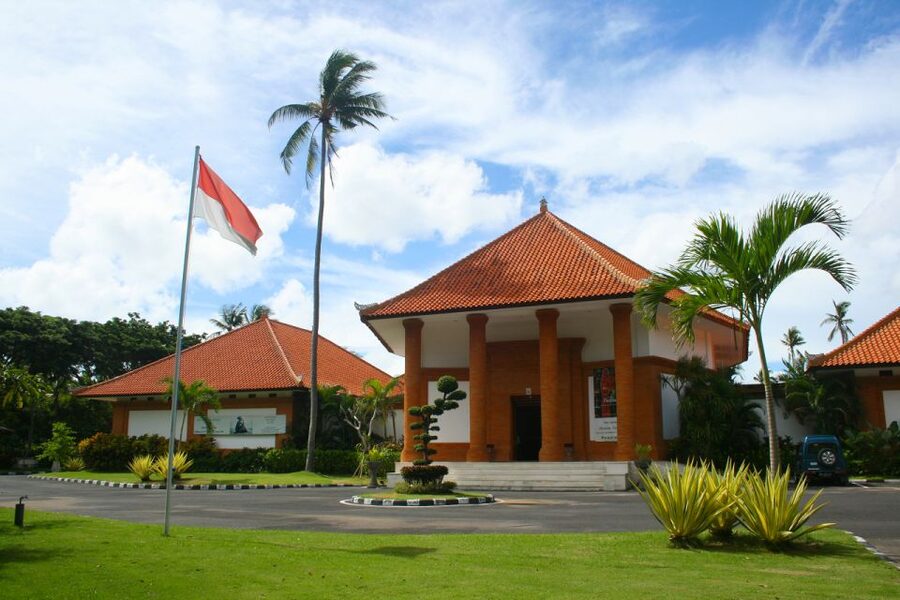 Nusa Dua: Museum Pasifika Admission Ticket with Audio Guide - The Pacific sculpture collection