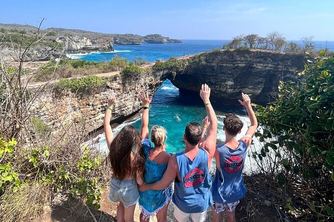 Nusa-Penida customize Tour - All inclusive - Lunch in the middle of a busy day