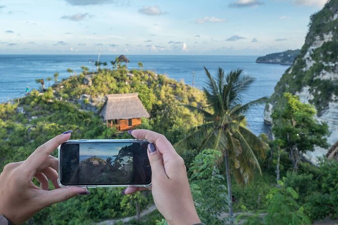 Nusa Penida Instagram Tour. West & East. All-inclusive - Molenteng Tree House and the east coast photo stop