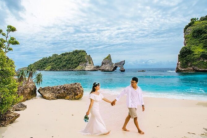 Nusa Penida Instagram Tour. West & East. All-inclusive - The early start, hotel pickup, and boat transfer