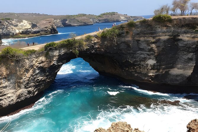 Nusa Penida Island Beach Tours with Snorkeling From Bali - Kelingking Beach: see the view, skip the hard descent