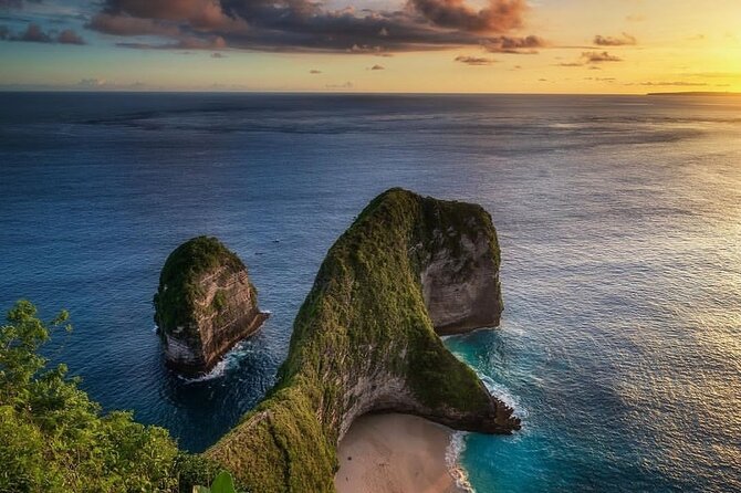 Nusa Penida Island, Instagram Tour & Private Car Service - Angel’s Billabong and the natural pool