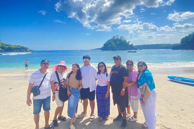 Nusa Penida Land Tour and 4 Points Snorkeling with Manta - Angel Billabong and Broken Beach in one hour