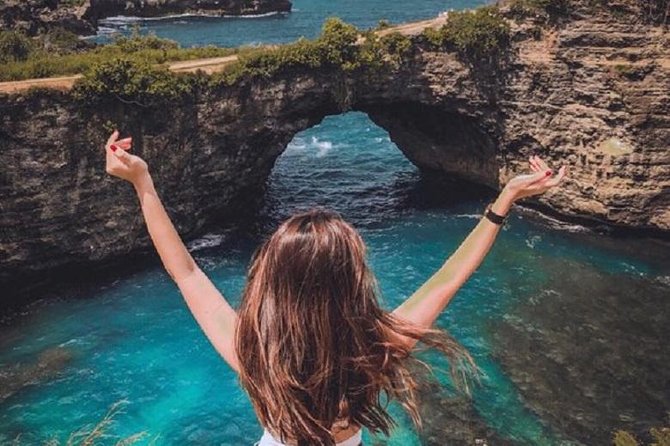 Nusa Penida One Day Trip with All-inclusive - Broken Beach: the first great photo stop
