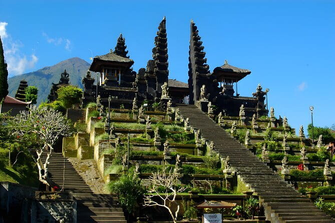 Nusa Penida Private Full Day West Island Tour From Bali - The guide and driver can shape the whole day