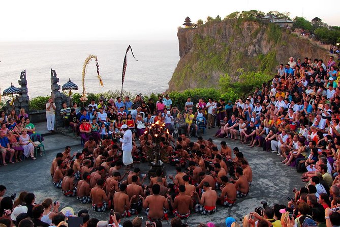 Padang-padang Beach and Kecak Firedance at Uluwatu Temple - What the private transport adds