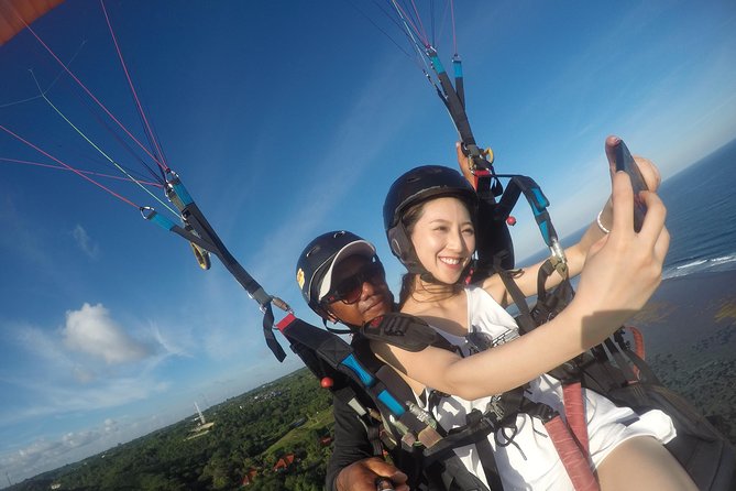 Paragliding Bali Nusa Dua cliff with Free Photo/Videos - Key points at a glance
