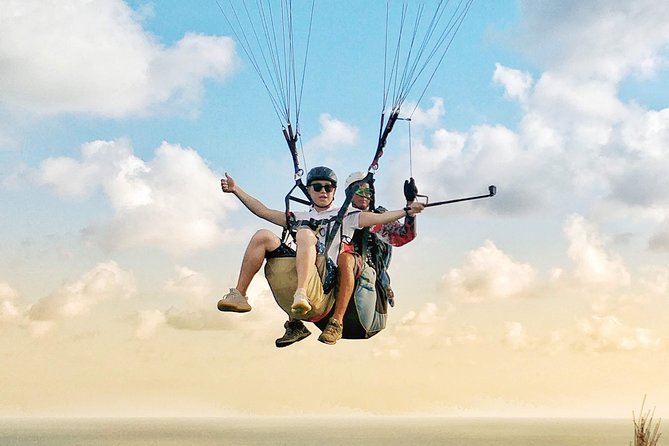 Paragliding Bali Nusa Dua cliff with Free Photo/Videos - A short flight with a very big view