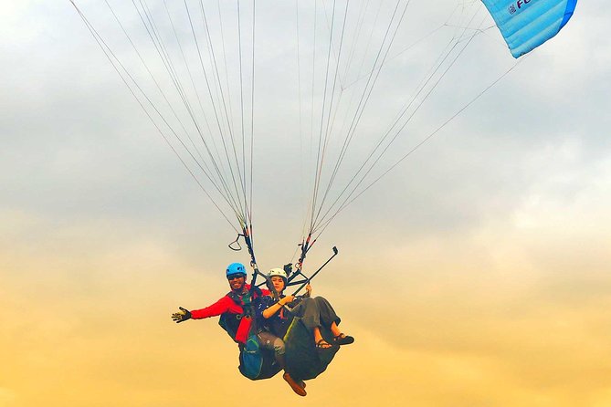 Paragliding Bali Nusa Dua cliff with Free Photo/Videos - The built-in GoPro recording