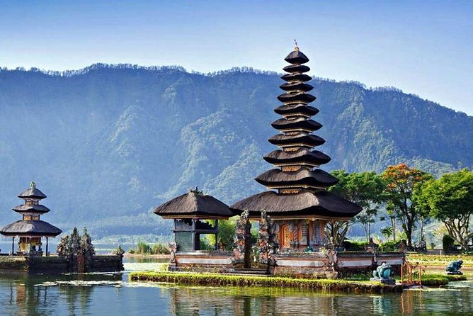 Private 4-Day Tours - Best Bali Tours Package - Best of Bali Highlights - Day 4: Southern beaches, banana boats, Uluwatu, and Jimbaran