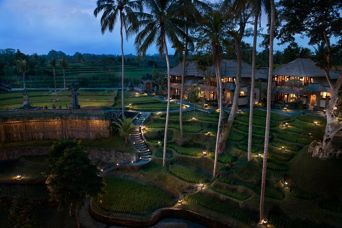 Private 6-Course Romantic Candlelight Dinner Overlooking Ubud Valley - Service that supports a special occasion