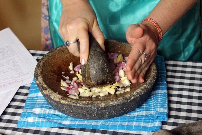 PRIVATE Authentic Balinese Cooking Class in Ubud at Putu's Home - Fresh ingredients from the family garden