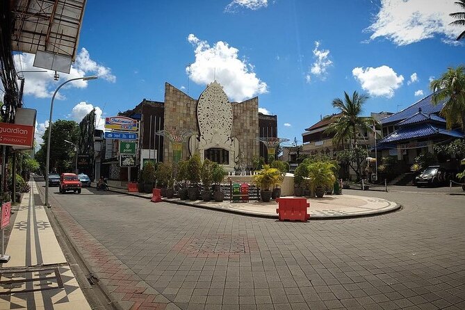 Private Bali Airport Round-Trip Transfer: Arrival and Departure (Round-Trip) - The return to the airport begins at your lobby
