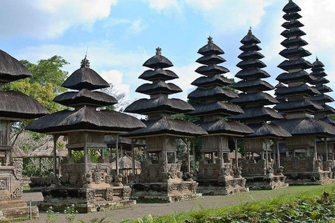 Private Bali Customized Tours - The driver is the real guide to the day