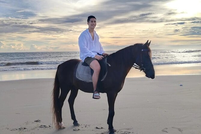 Private Bali Horse Riding In Seminyak Beach - Meeting the horses at Mesari Stables