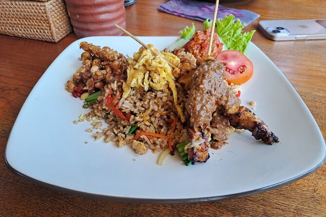 Private Balinese Cooking Class in Ubud at Santika's Home - What you eat after the cooking