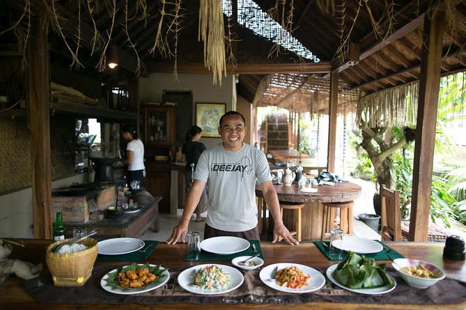 PRIVATE Balinese Cooking Class in Ubud with Dewa with Transfers - Walking Through the Village and Garden