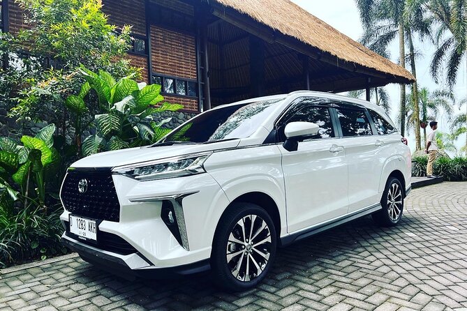 Private Car Charter in Bali with an English-speaking Driver - Kuta Beach and Jalan Legian