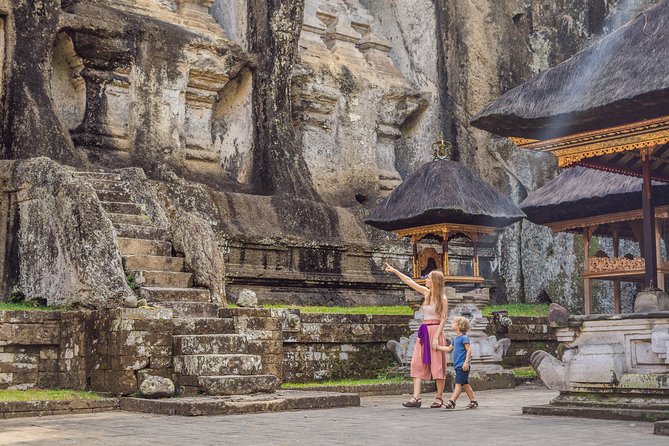 Private Full-Day Tour: Balinese Temples and Rice Terraces - Walking down to Gunung Kawi’s stone shrines