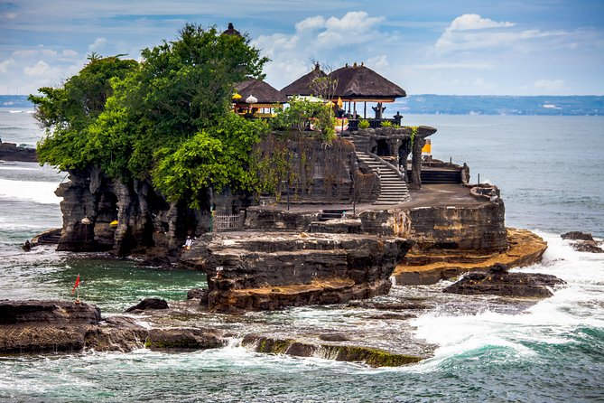 Private Full Day Tour: Best UNESCO Sites in Bali - Ulun Danu Bratan on the lakeshore