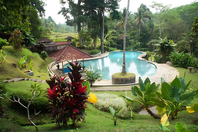 Private Full-Day Tour: Ulun Danu Beratan Temple, Jatiluwih and Tanah Lot Temple - Penatahan Hot Springs: relaxation with a practical warning