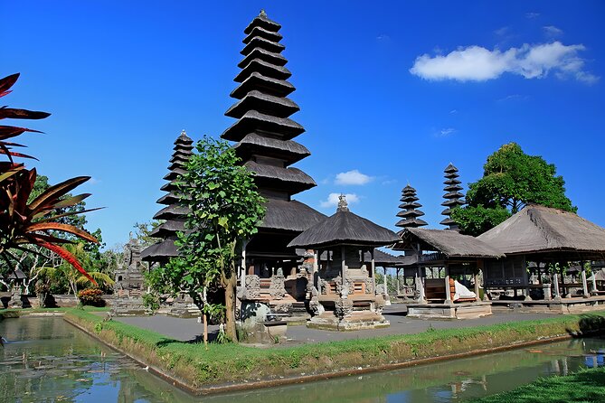 Private Full-Day Tour: Ulun Danu Beratan Temple, Jatiluwih and Tanah Lot Temple - Lunch, inclusions, and the real value of $40