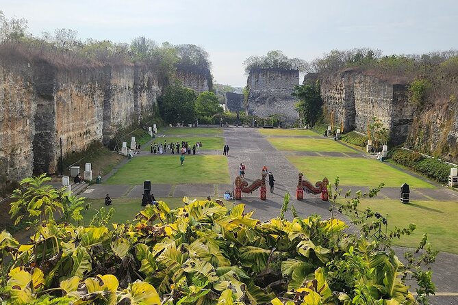Private Half Day Nusa Dua Village All-Inclusive Tour - The Guides Make the Private Format Work