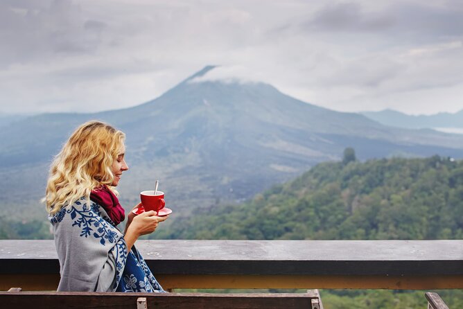 Private Tour: Best of Bali - All Inclusive Tickets - Batuan Temple and the Vermilion Sarong