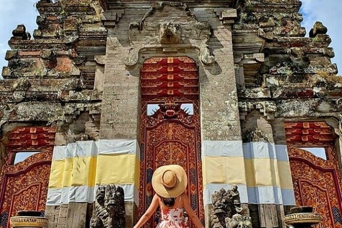 Private tour, discover the beauty of bali - Starting with monkeys at Sacred Monkey Forest