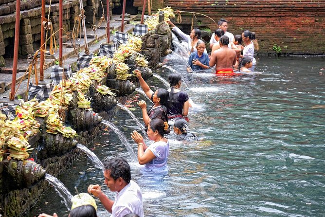 Private Tour: Ubud Highlights - Tegenungan Waterfall: the day’s refreshing finish