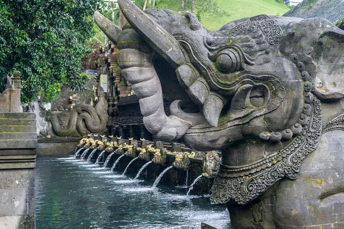Private Tour: Waterfall, Kintamani Volcano, Ubud Tour with Lunch - Ubud Market gives you time to browse