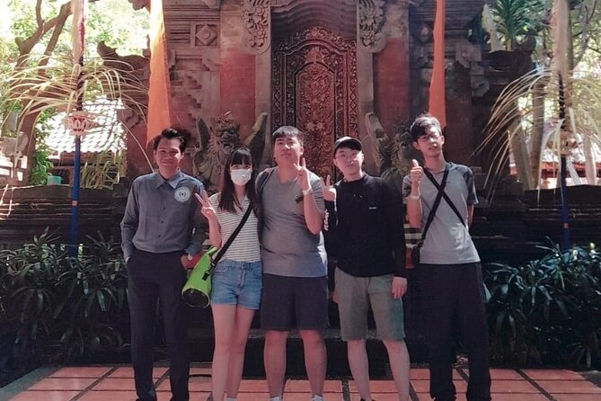 Private Transfer Service and Car Rental to Bali Airport - What the vehicle experience is like