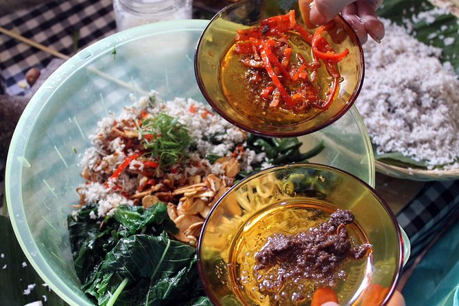 PRIVATE Ubud Market Tour & Balinese Cooking Class with Putu - Pejeng Market: a short, useful introduction to Balinese ingredients