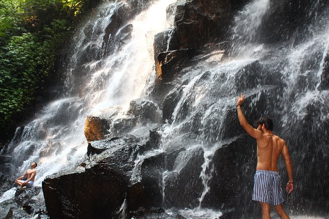 Private Waterfall Tour Feature Tukad Cepung, Tibumana and Kanto Lampo - What the private vehicle changes