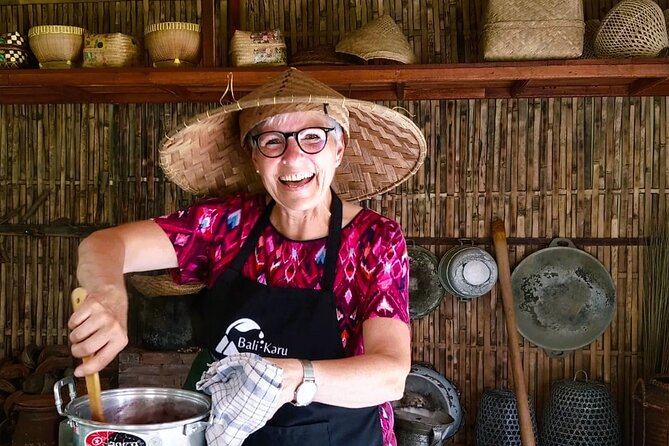 Pure Bali Village Experience, Cooking & Jamu Class+VIP Transfer - Rice planting, animals, and stingless bees