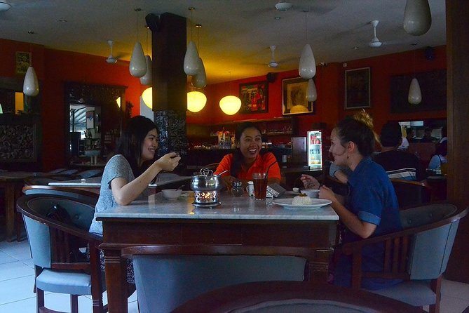Seminyak Indonesian Food Tour - Stop three: a local warung experience