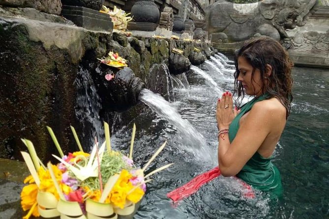 Skip the Line Tirta Empul Temple Entrance Ticket All Inclusive - Moving from the first gate to the main temple