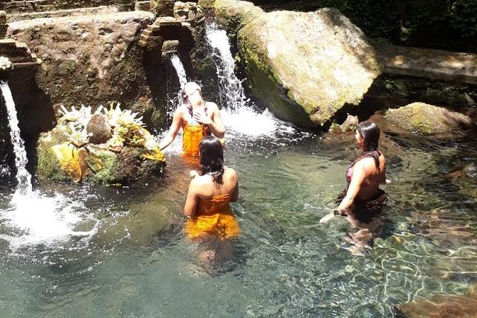Soul Purification at Pura Mengening in Bali - The ceremony at the holy water temple