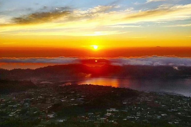 Sunrise mount batur trecking all inclusive - Private guide does not mean private mountain