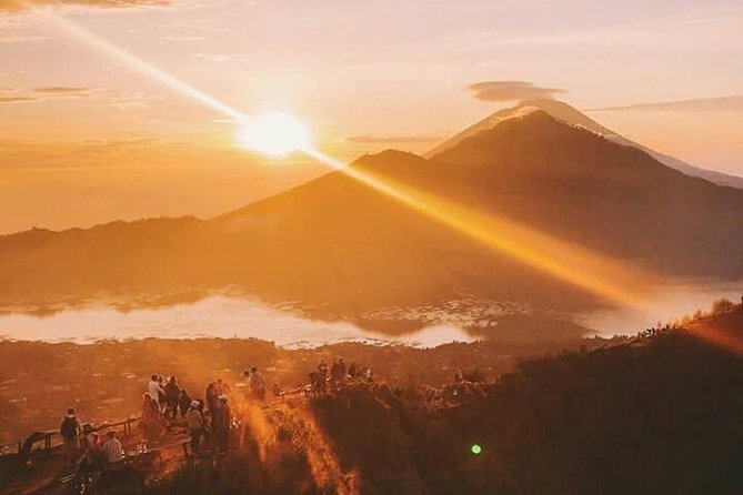Sunrise mount batur trecking all inclusive - How difficult is the one-hour climb?